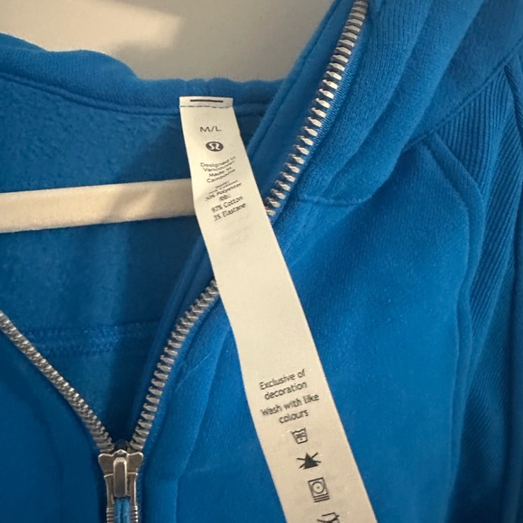 lululemon athletica Vibrant Blue Scuba Zip - Picture 2 of 5
